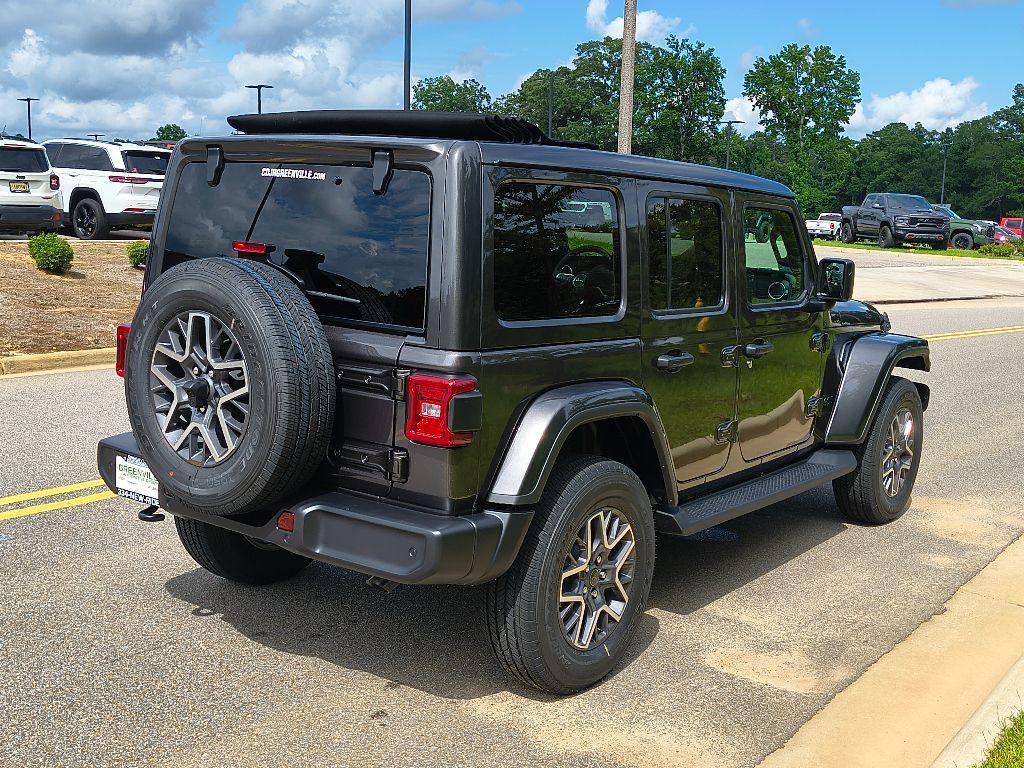 new 2025 Jeep Wrangler car, priced at $52,604