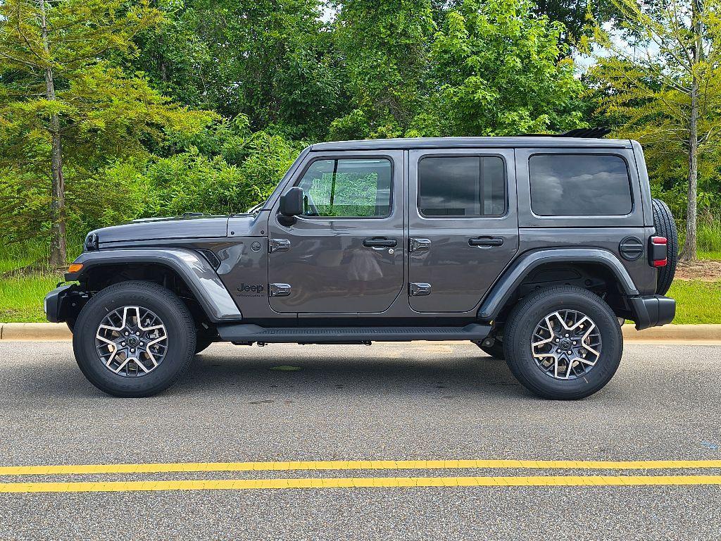 new 2025 Jeep Wrangler car, priced at $52,604