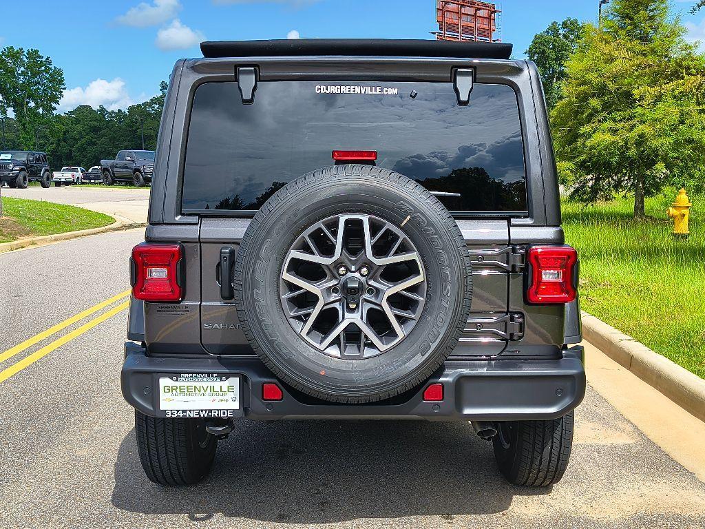new 2025 Jeep Wrangler car, priced at $52,604