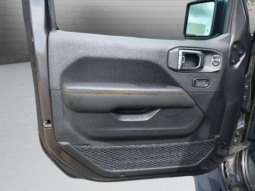 new 2025 Jeep Wrangler car, priced at $52,927