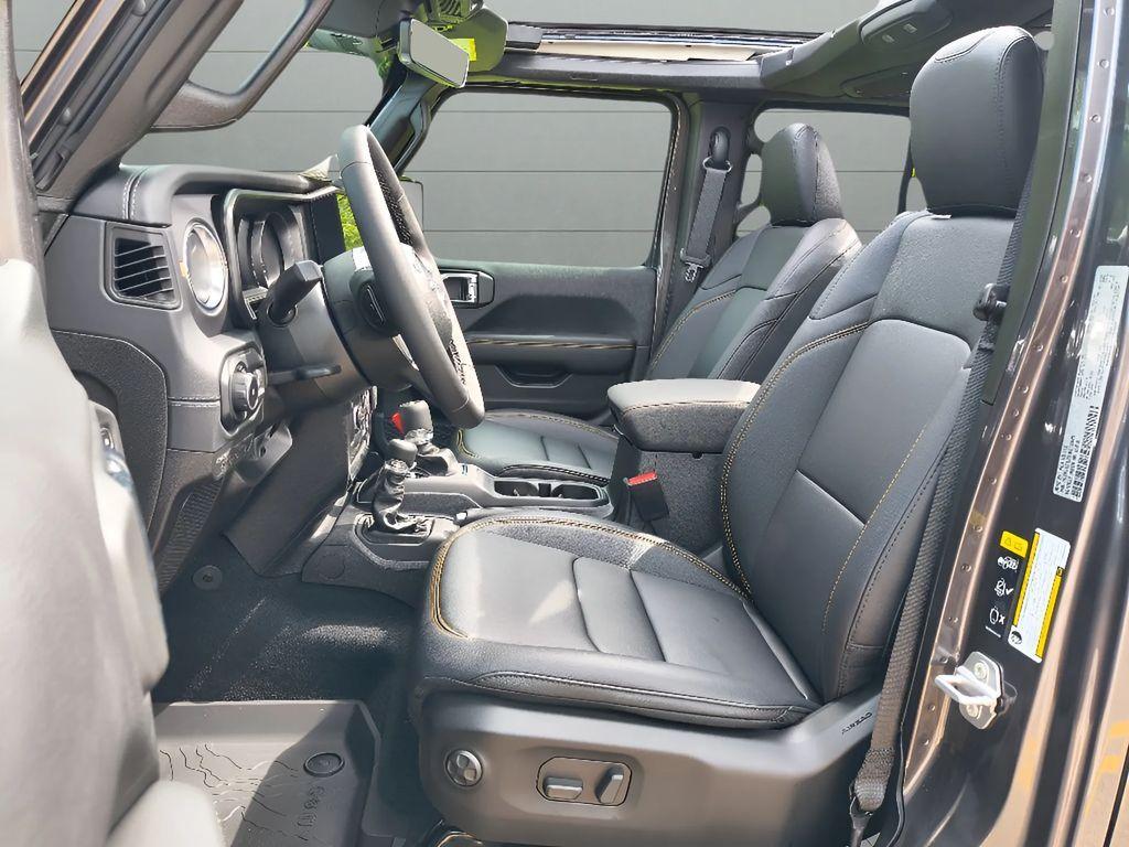 new 2025 Jeep Wrangler car, priced at $52,927