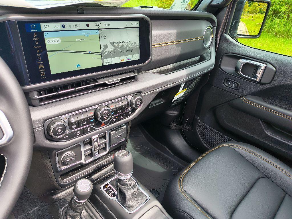 new 2025 Jeep Wrangler car, priced at $53,500