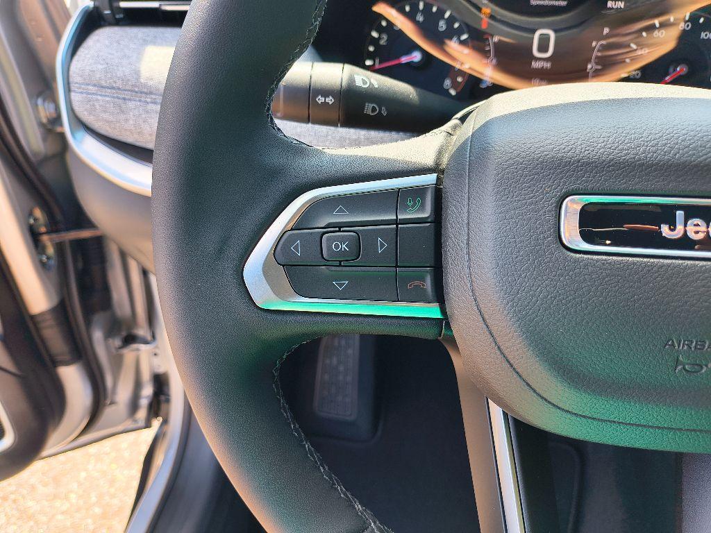 new 2025 Jeep Compass car, priced at $28,666