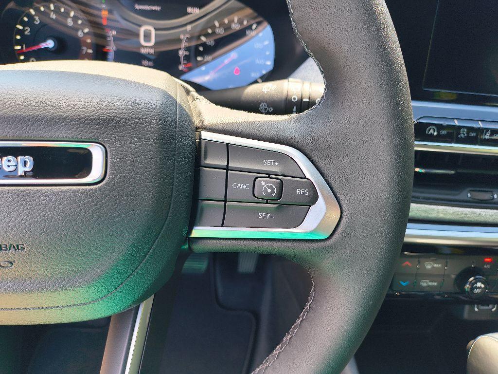 new 2025 Jeep Compass car, priced at $28,666