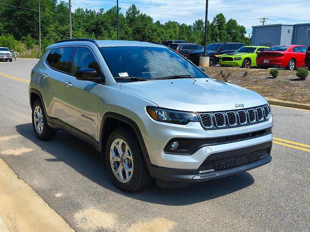 new 2025 Jeep Compass car, priced at $28,666