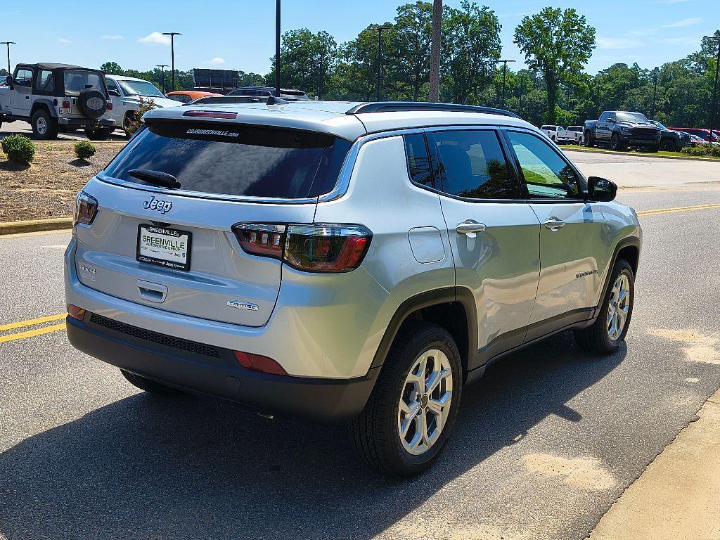 new 2025 Jeep Compass car, priced at $28,666