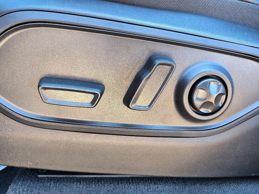 new 2025 Jeep Grand Cherokee car, priced at $35,569