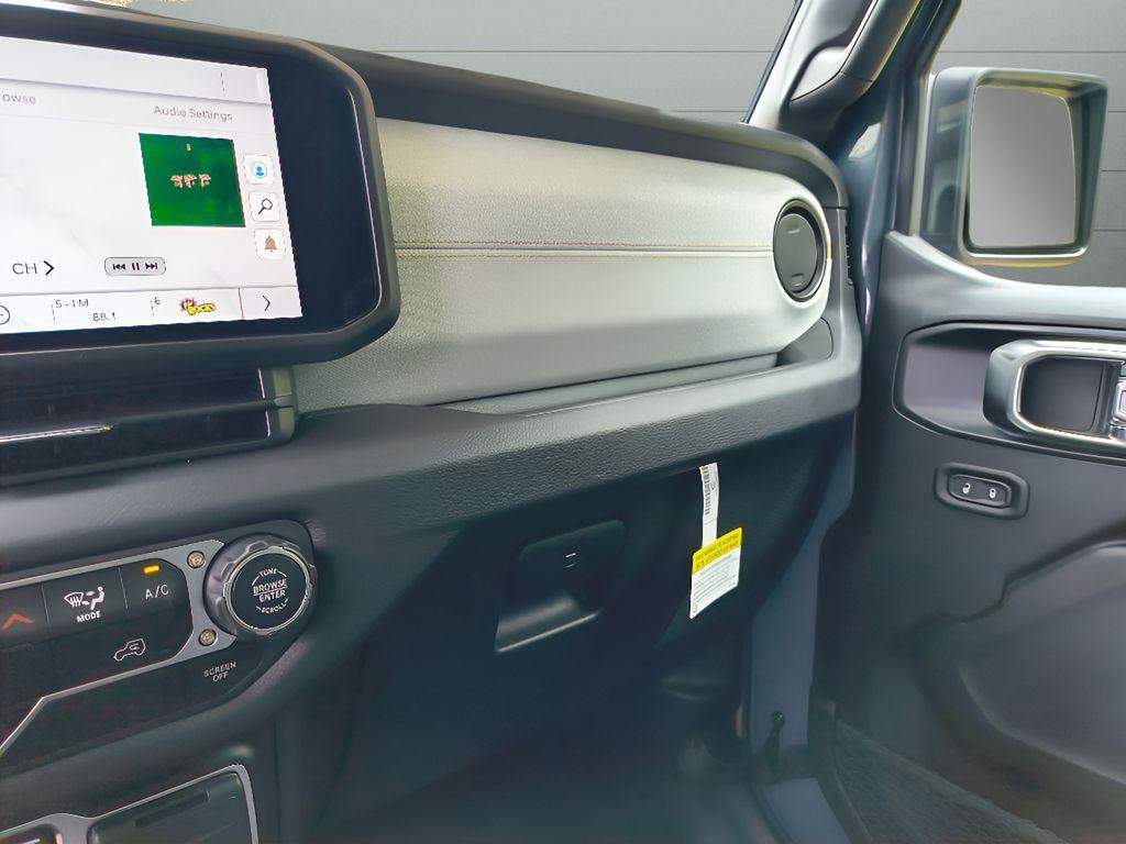 new 2025 Jeep Wrangler car, priced at $45,964