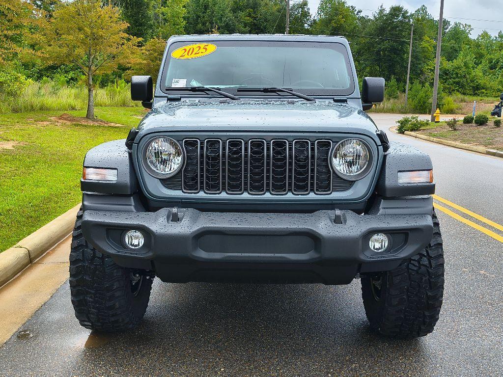 new 2025 Jeep Wrangler car, priced at $46,964
