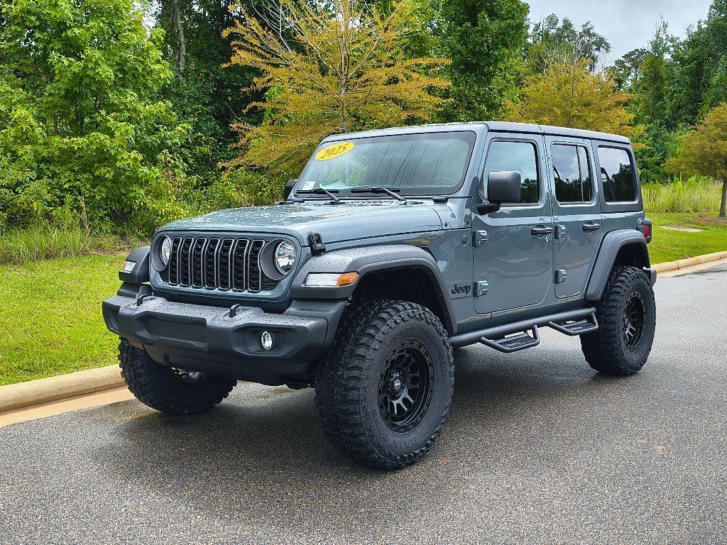 new 2025 Jeep Wrangler car, priced at $46,964