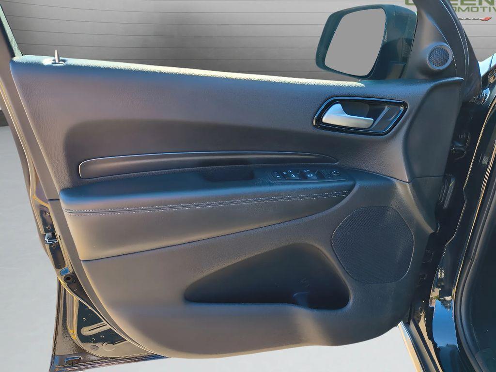 used 2023 Dodge Durango car, priced at $28,949