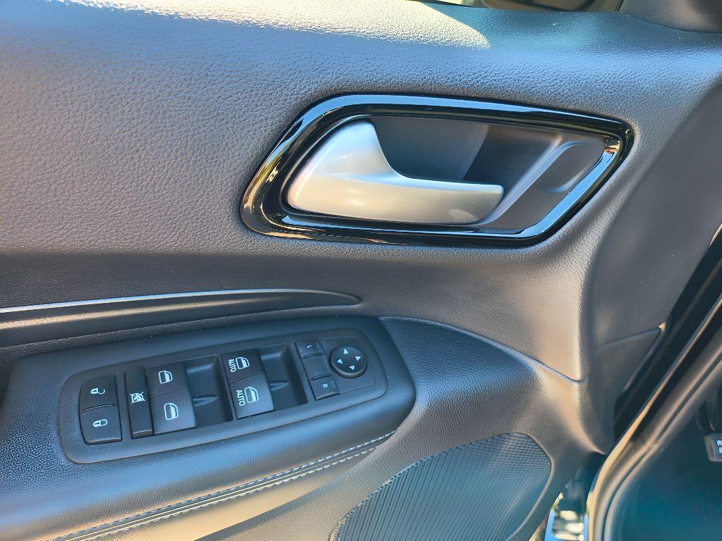 used 2023 Dodge Durango car, priced at $28,949