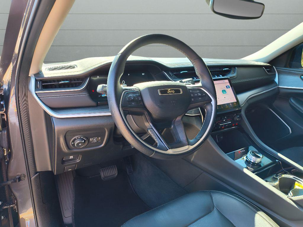 used 2022 Jeep Grand Cherokee car, priced at $29,917