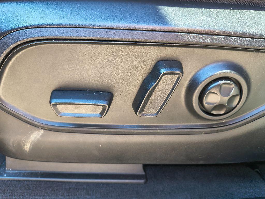 used 2022 Jeep Grand Cherokee car, priced at $29,917