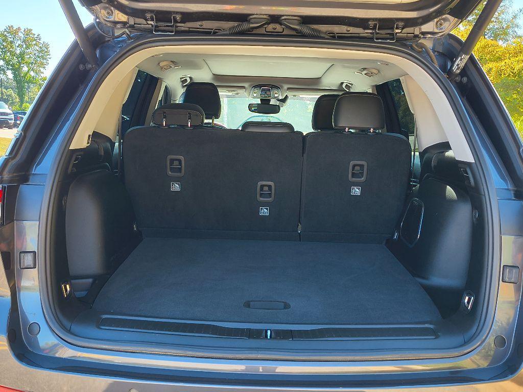 used 2022 Jeep Grand Cherokee car, priced at $29,917