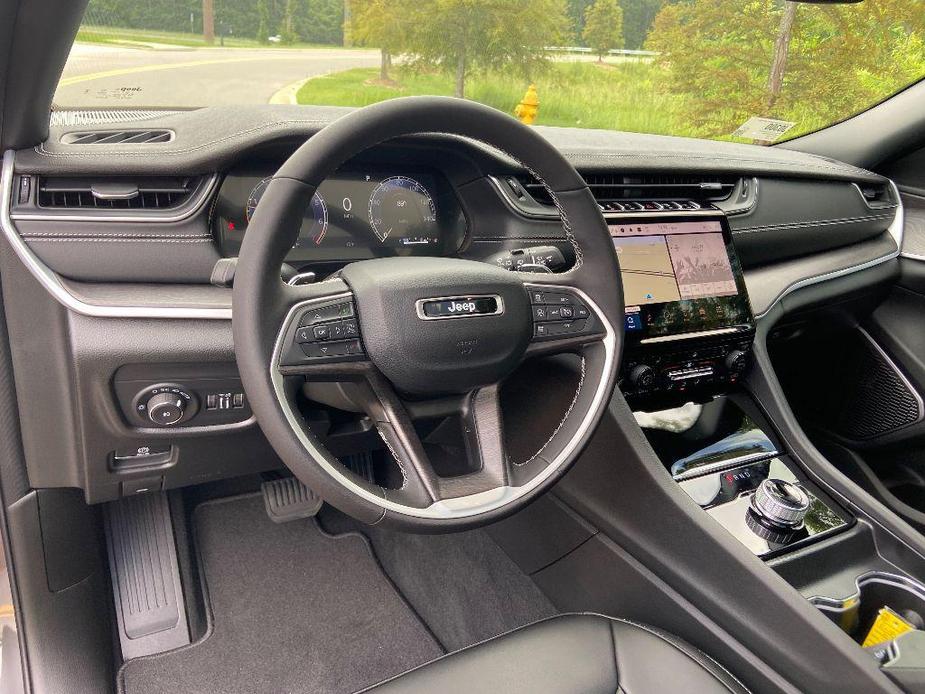 new 2024 Jeep Grand Cherokee L car, priced at $42,910