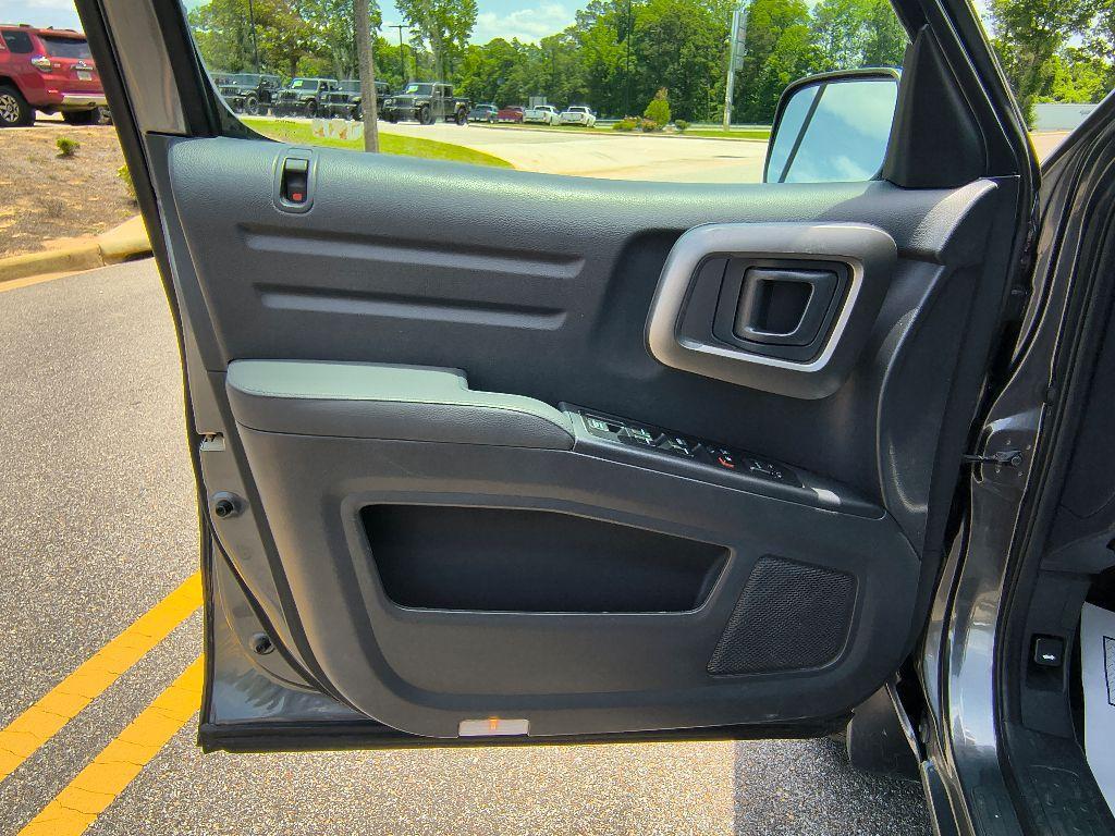 used 2013 Honda Ridgeline car, priced at $17,419