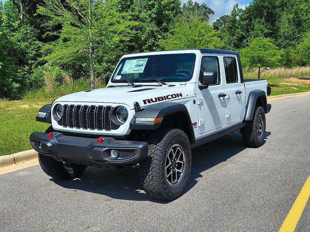 new 2025 Jeep Gladiator car, priced at $47,811