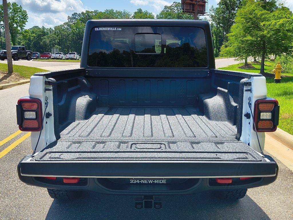 new 2025 Jeep Gladiator car, priced at $47,811