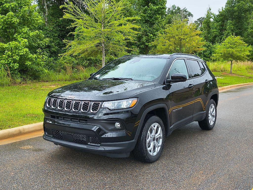 new 2025 Jeep Compass car, priced at $29,463