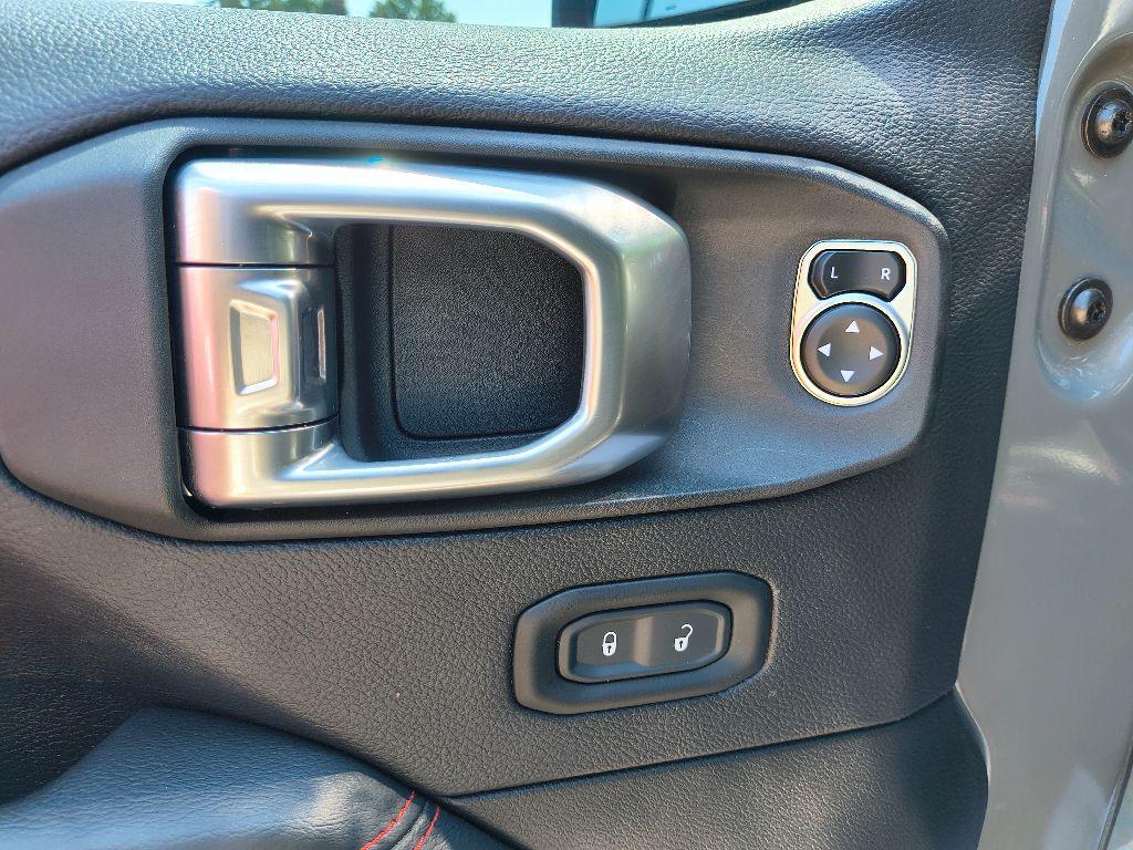 used 2020 Jeep Wrangler Unlimited car, priced at $43,617