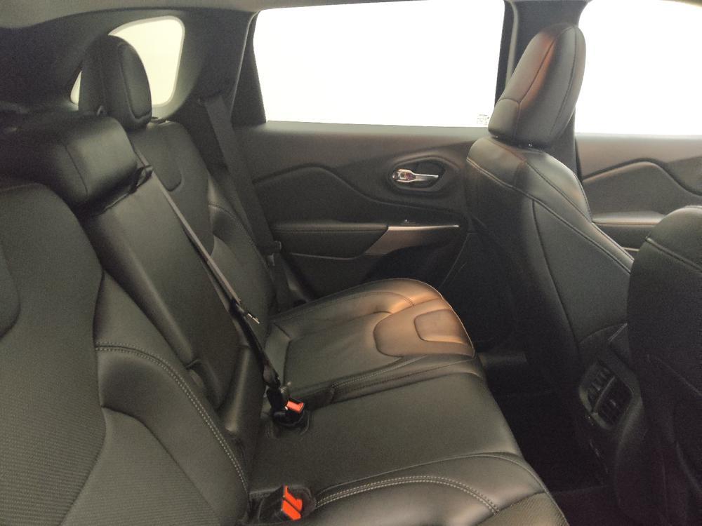 used 2022 Jeep Cherokee car, priced at $25,895