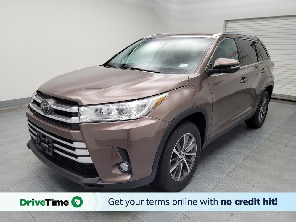 used 2019 Toyota Highlander car, priced at $23,995