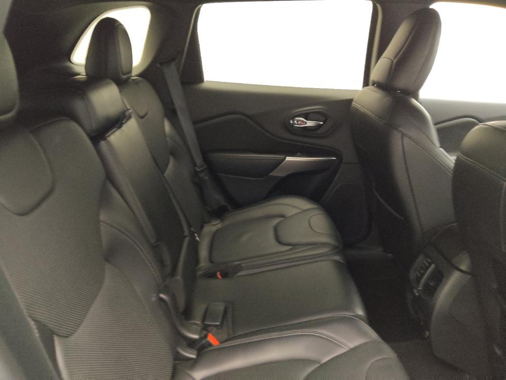used 2019 Jeep Cherokee car, priced at $18,995