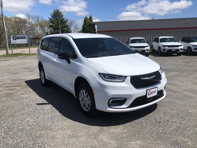 new 2024 Chrysler Pacifica car, priced at $63,005