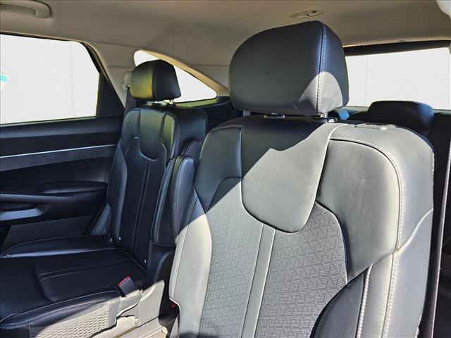 used 2023 Kia Sorento Hybrid car, priced at $24,685