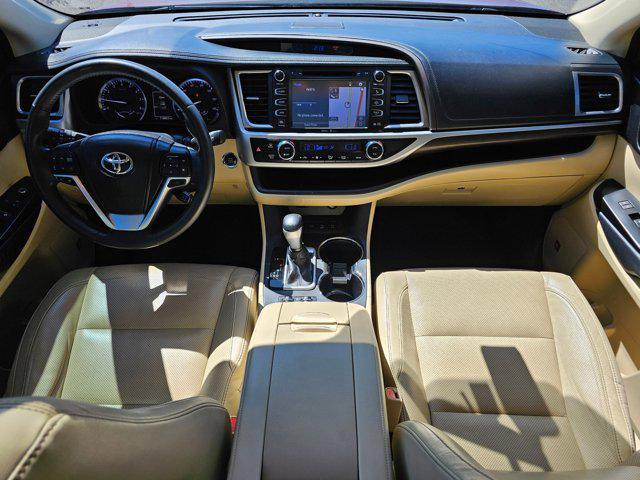 used 2014 Toyota Highlander car, priced at $18,995