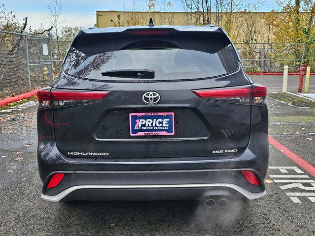 used 2022 Toyota Highlander car, priced at $41,991