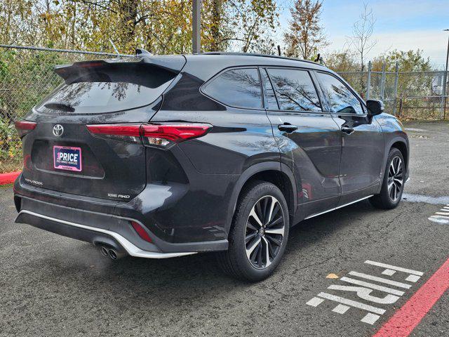 used 2022 Toyota Highlander car, priced at $41,991