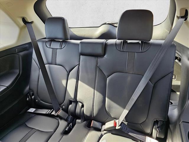 new 2025 Honda Pilot car, priced at $44,696