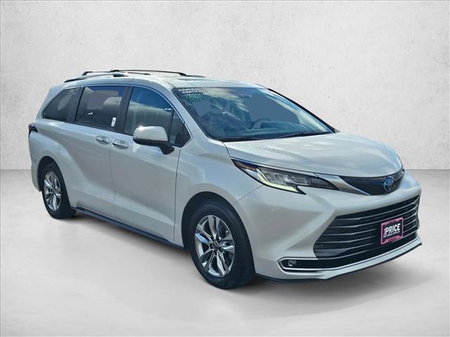 used 2023 Toyota Sienna car, priced at $42,983