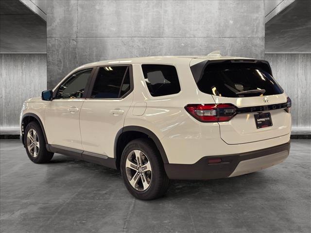 new 2024 Honda Pilot car, priced at $42,025