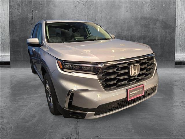 new 2025 Honda Pilot car, priced at $45,590