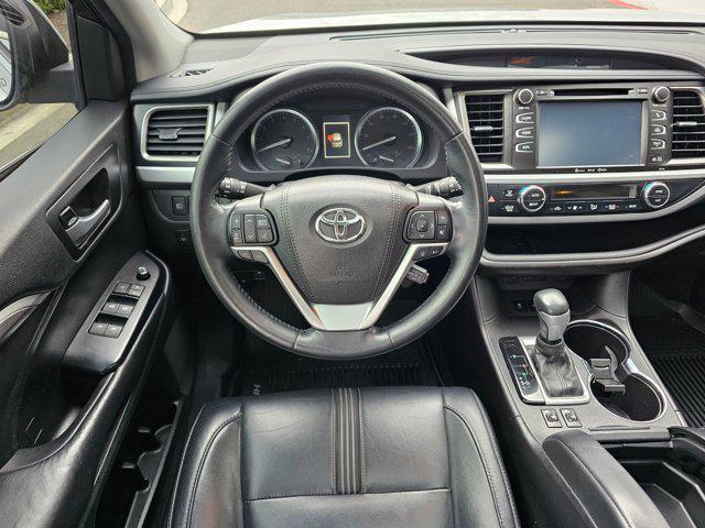 used 2017 Toyota Highlander car, priced at $24,227