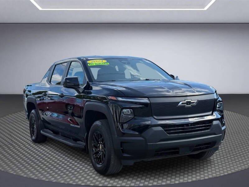used 2024 Chevrolet Silverado EV car, priced at $45,998