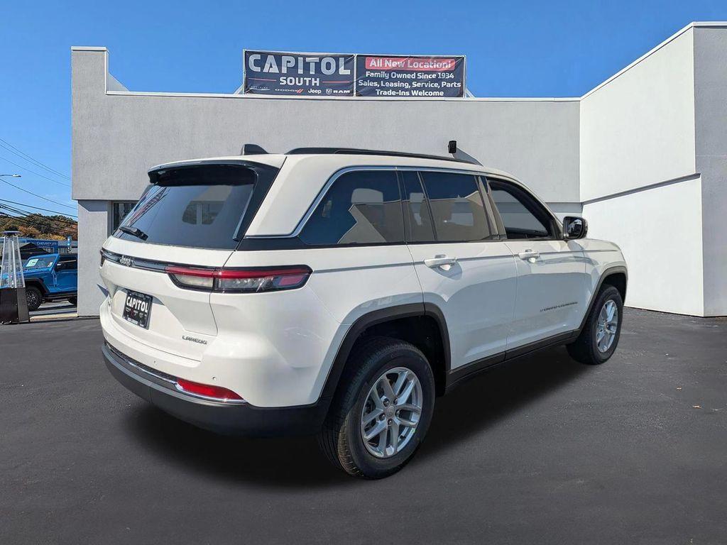 new 2025 Jeep Grand Cherokee car, priced at $40,325
