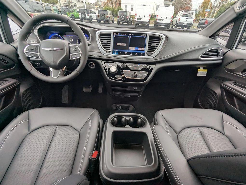 new 2026 Chrysler Pacifica car, priced at $47,293
