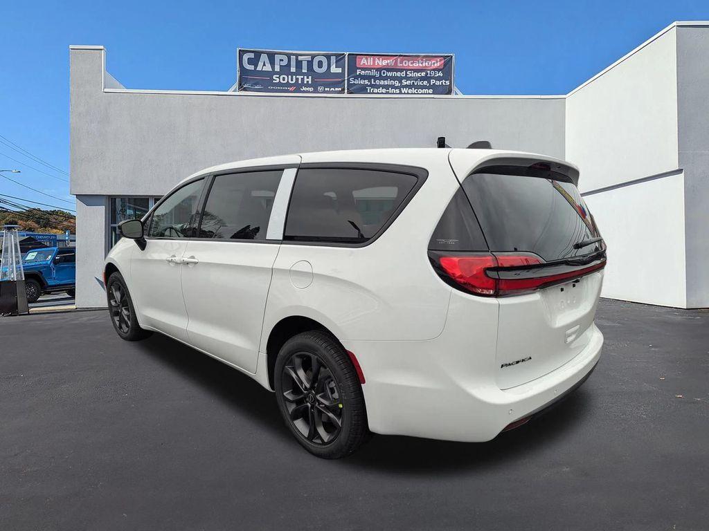 new 2026 Chrysler Pacifica car, priced at $47,293