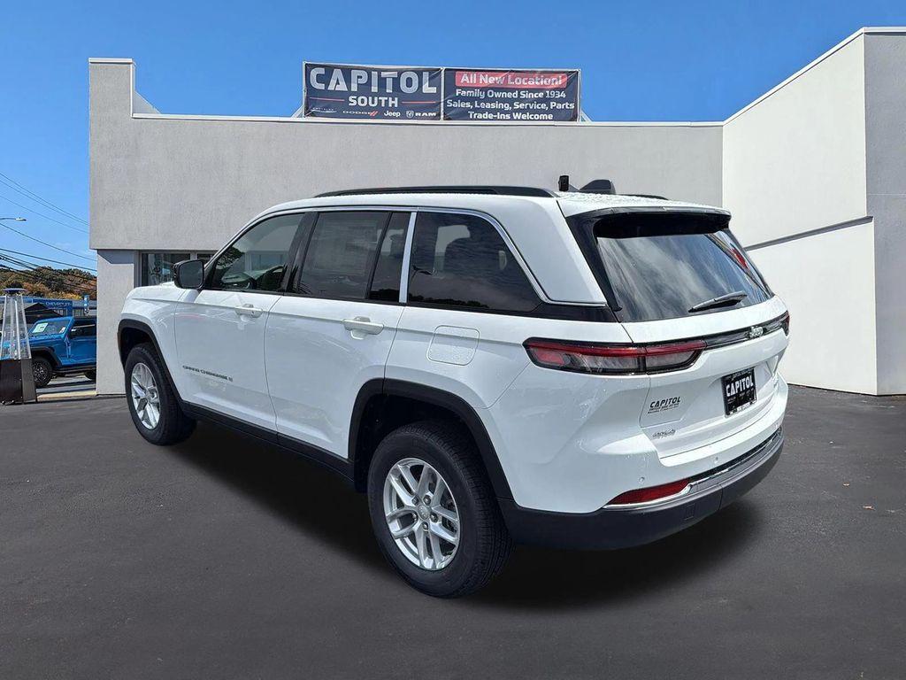new 2025 Jeep Grand Cherokee car, priced at $37,825