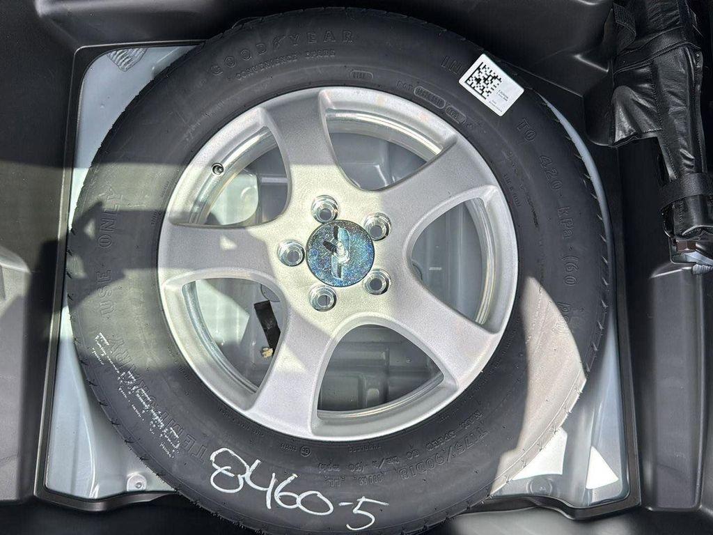 new 2025 Jeep Grand Cherokee car, priced at $37,825