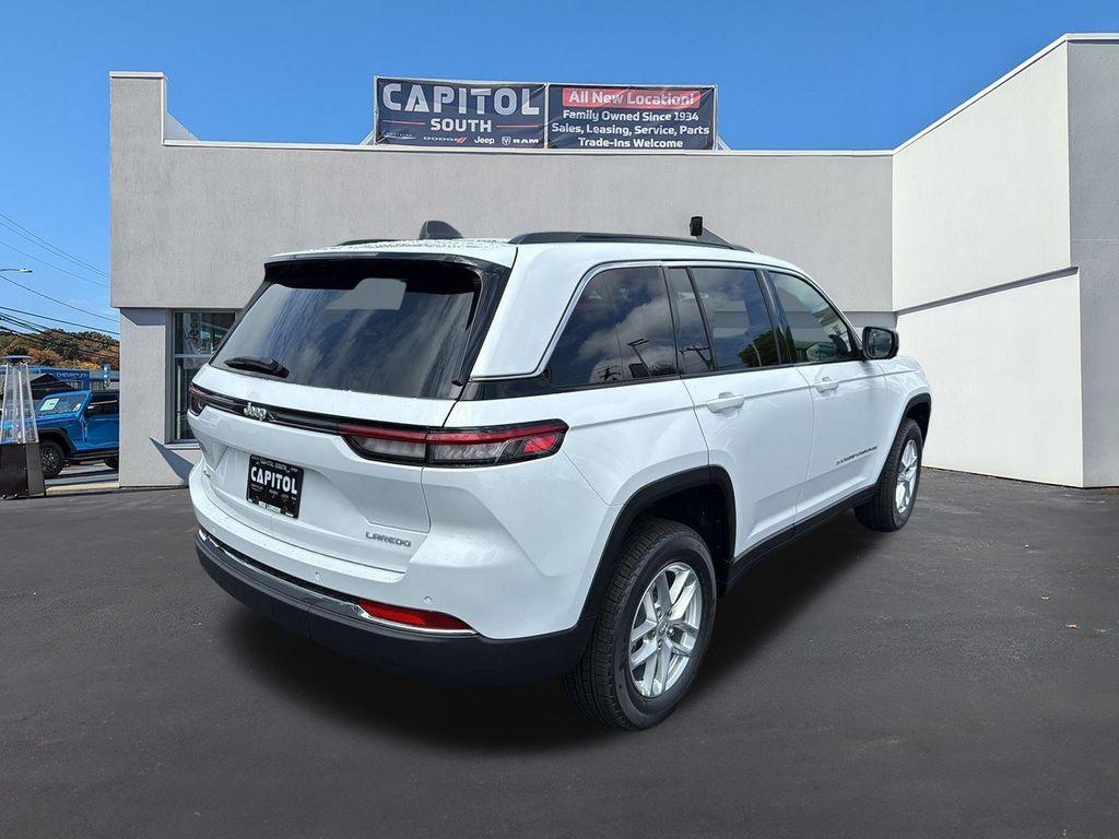 new 2025 Jeep Grand Cherokee car, priced at $37,825