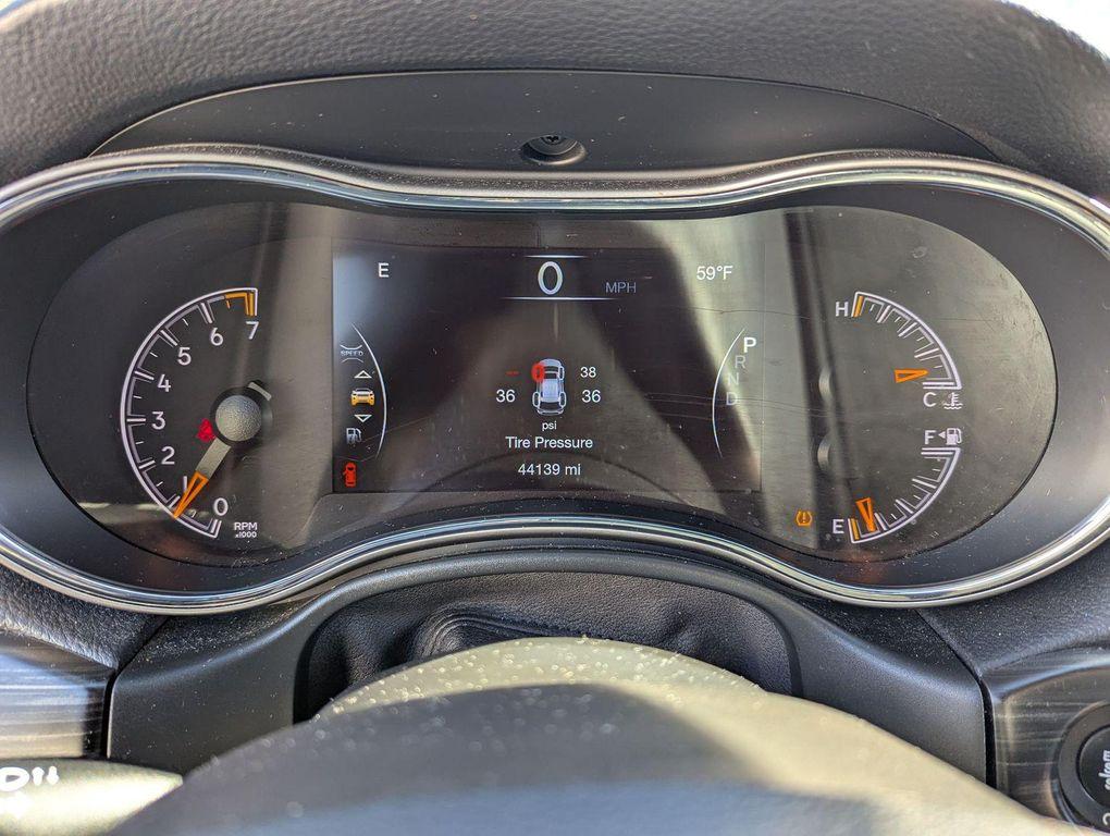 used 2021 Jeep Grand Cherokee car, priced at $27,700