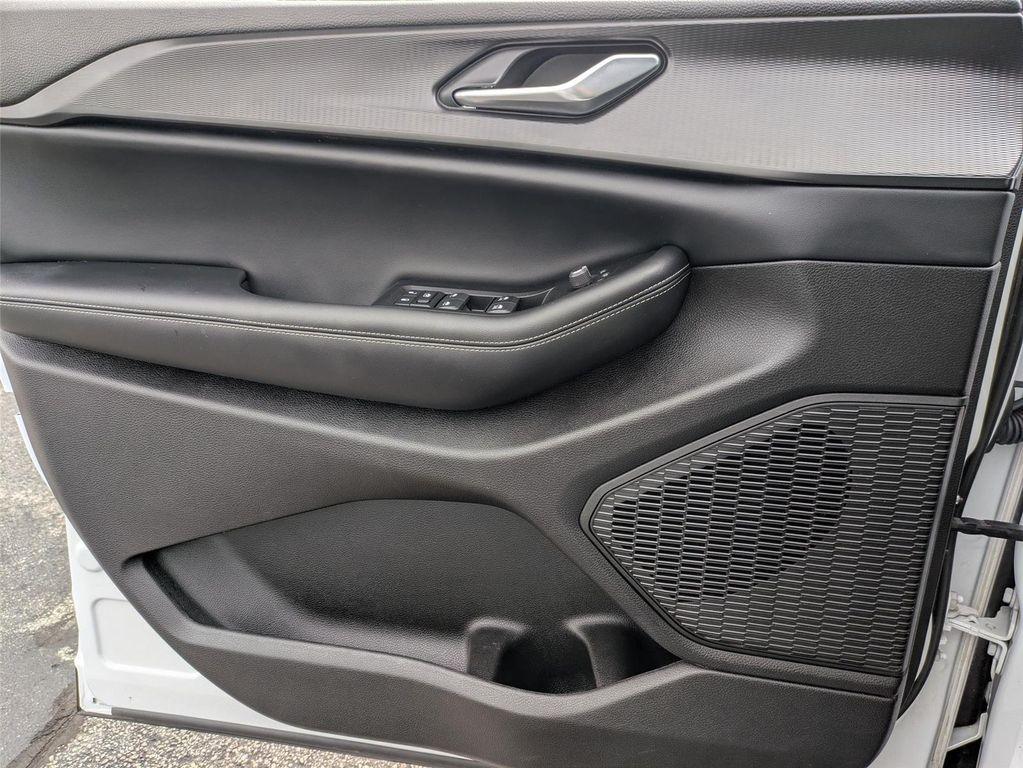 used 2024 Jeep Grand Cherokee L car, priced at $30,500