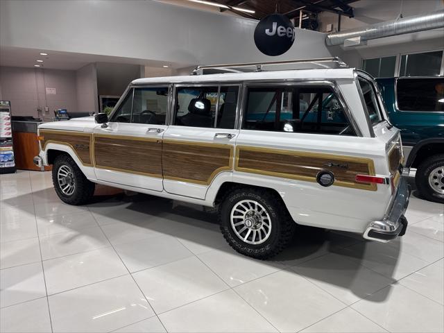 used 1991 Jeep Grand Wagoneer car