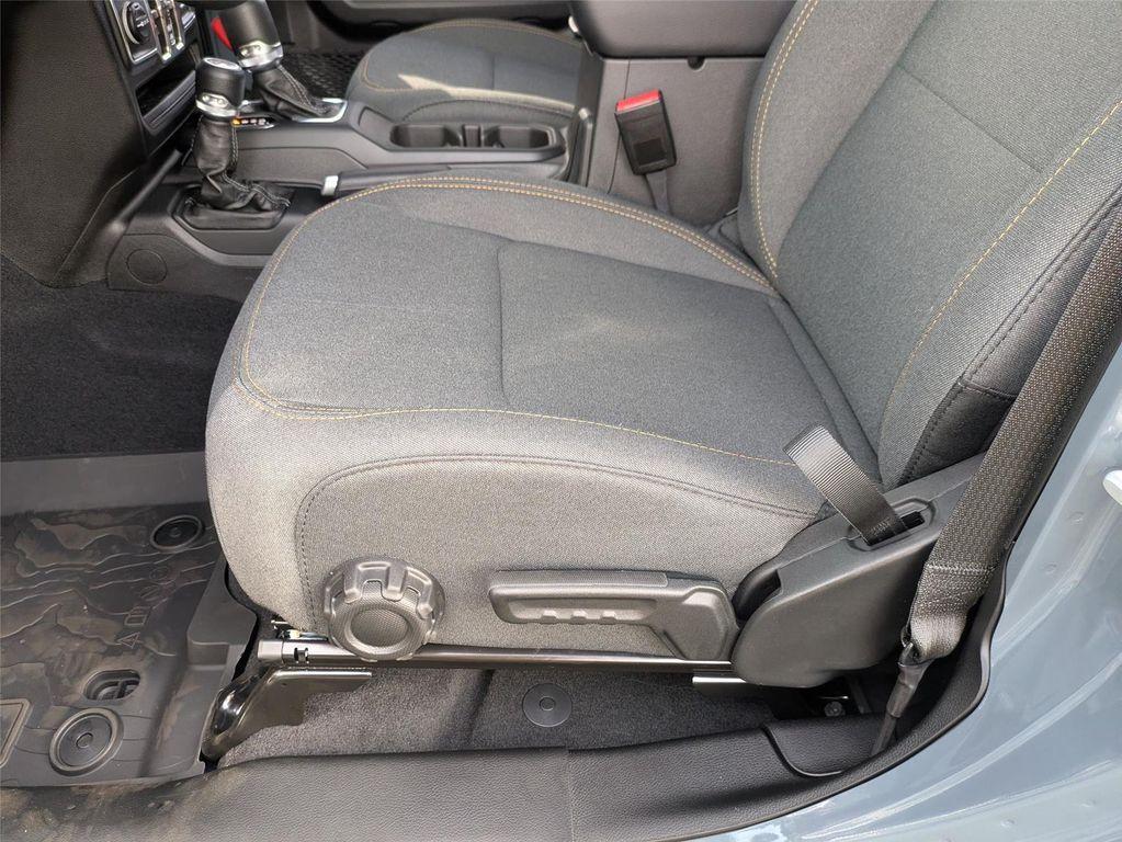 new 2025 Jeep Wrangler car, priced at $47,530