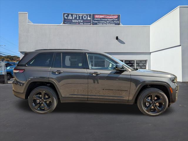 new 2024 Jeep Grand Cherokee car, priced at $49,175